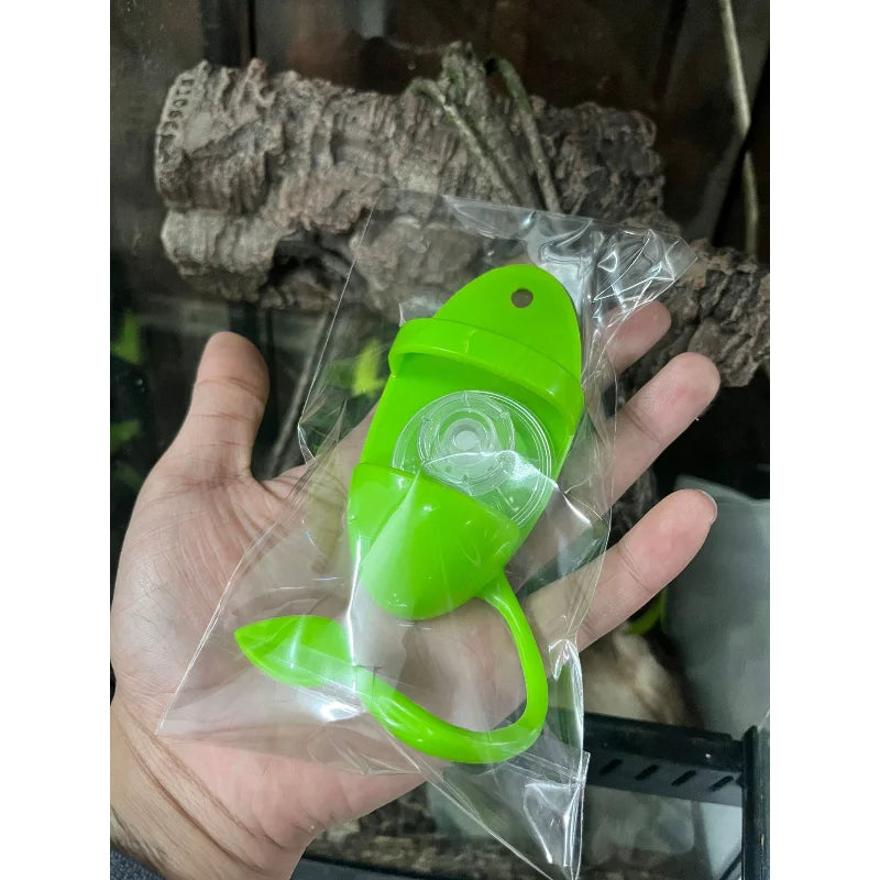 Suction Cup Reptile Ledge Feeder